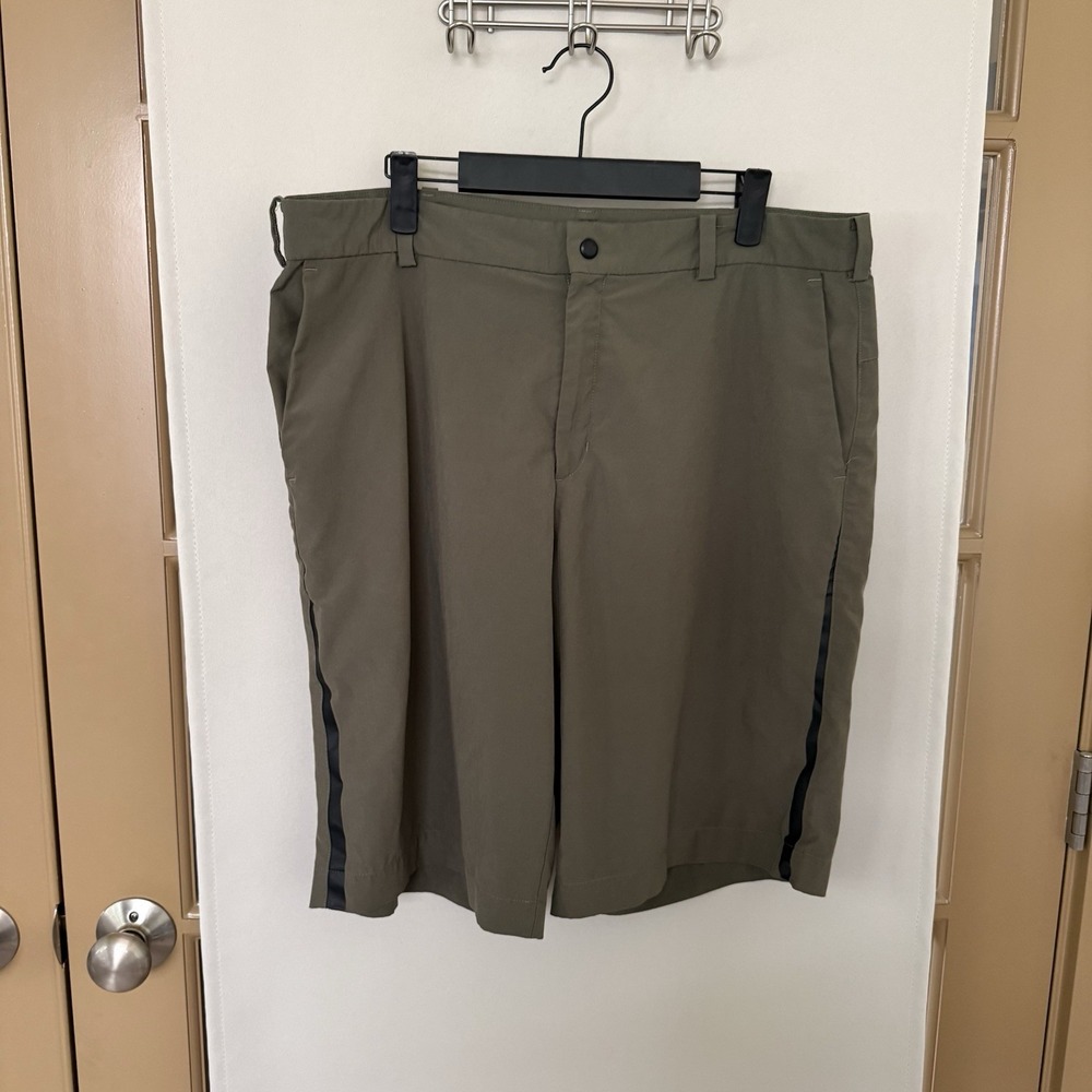 Nike Men's 36 Green Golf Dri Fit Athletic Shorts Tour Performance